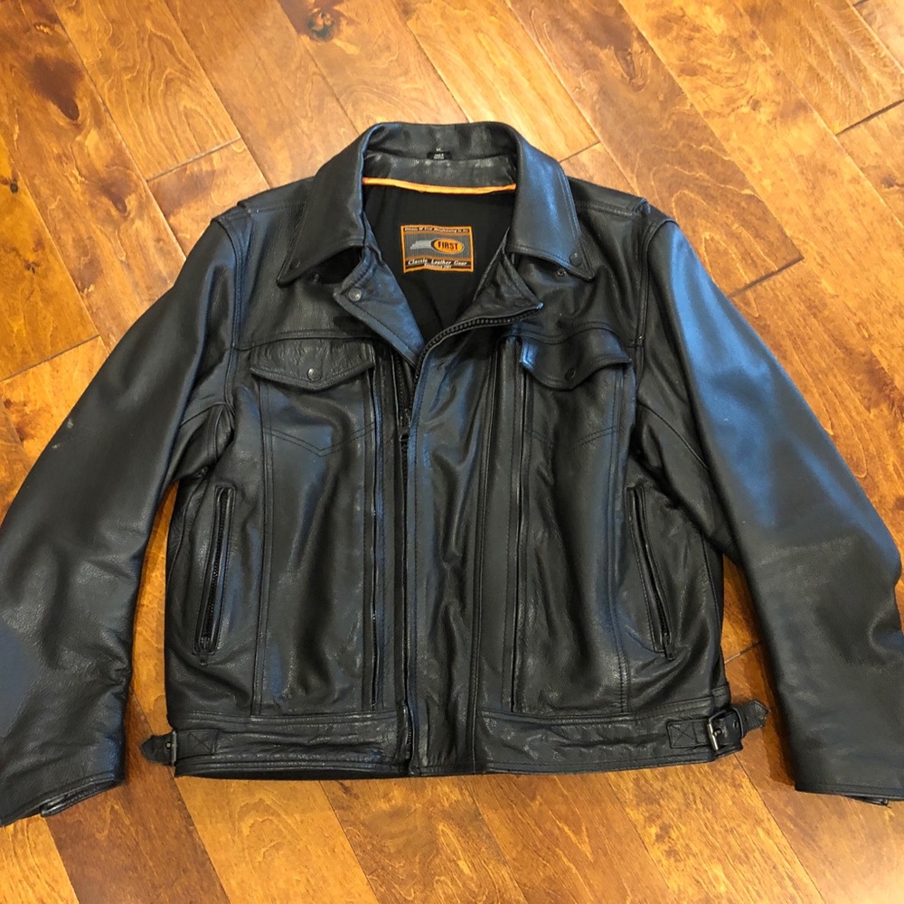 First Classics Men's Black Leather Motorcycle Jacket / Size XL